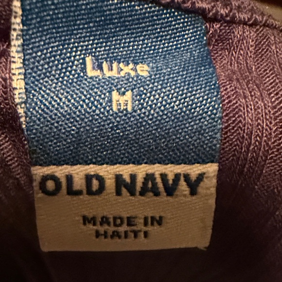 Old Navy V-Neck Short Sleeve Top in Navy Blue - Picture 5 of 6